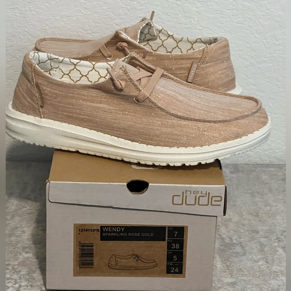 Size 7 HEY DUDE WENDY SPARKLING ROSE GOLD